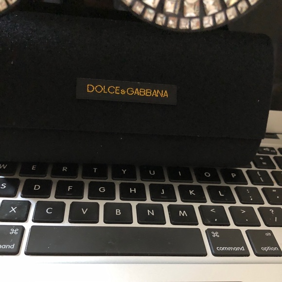 Glasses - Picture 1 of 3